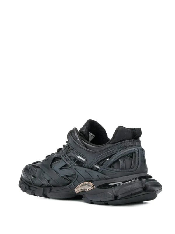 TRACK - Image 4
