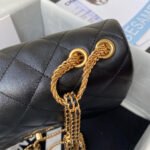 CHANEL FLAP BAG - Image 8