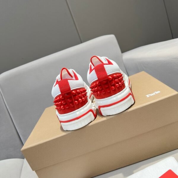 White Red Tips - Image 4