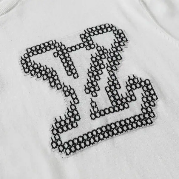 Top Rated LV Shirt - Image 5
