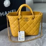 CHANEL SHOPPING BAG - Image 10