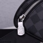 LV Campus Bumbag - Image 6