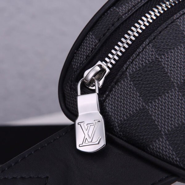 LV Campus Bumbag - Image 6