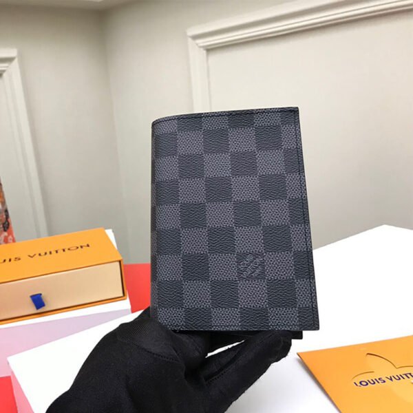 LV PASSPORT COVER - Image 3