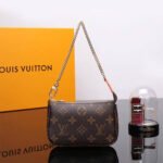 LV Mini Pochette Accessoires - Image 3