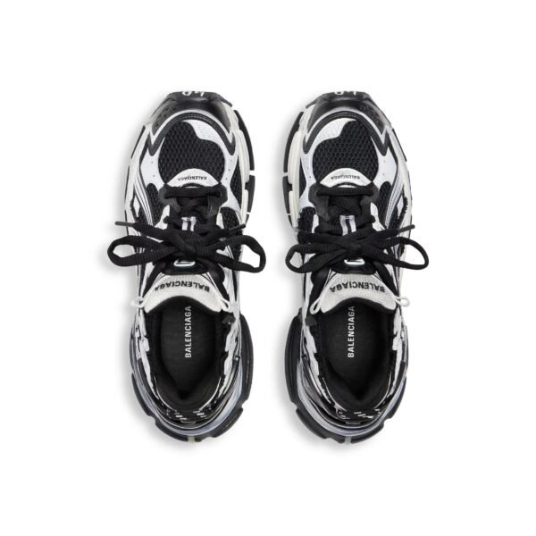 RUNNER - Image 5