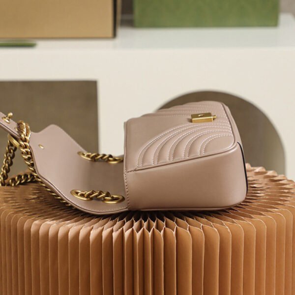 GG Marmont small matelasse shoulder bag - Image 7