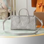 LV ONTHEGO EAST WEST GLOVES - Image 5