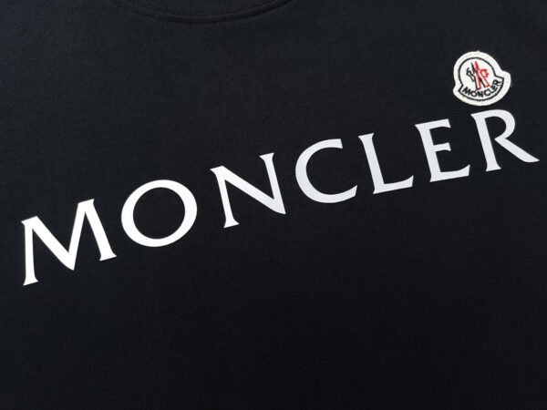 Best Moncler t-shirt - Image 6