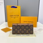 Louis Vuitton Sarah Wallet - Image 4