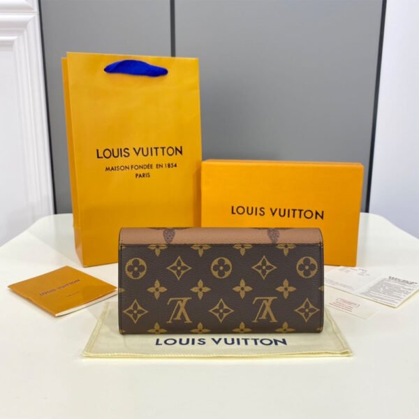 Louis Vuitton Sarah Wallet - Image 4