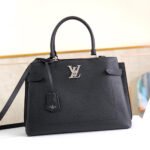 Louis Vuitton LOCKME DAY TOTE BAG - Image 6