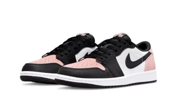 ⁦حذاء Air Jordan OG Bleached Coral⁩ - الصورة ⁦3⁩