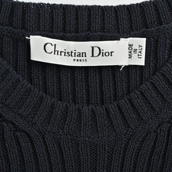 High Quality Dior T-shirt - Image 6