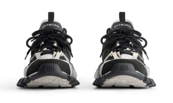 TRACK - Image 4