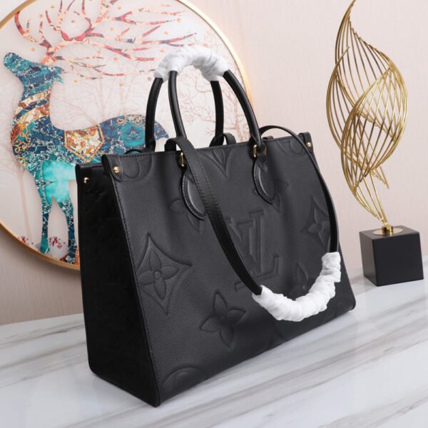 LV ONTHEGO MM - Image 4