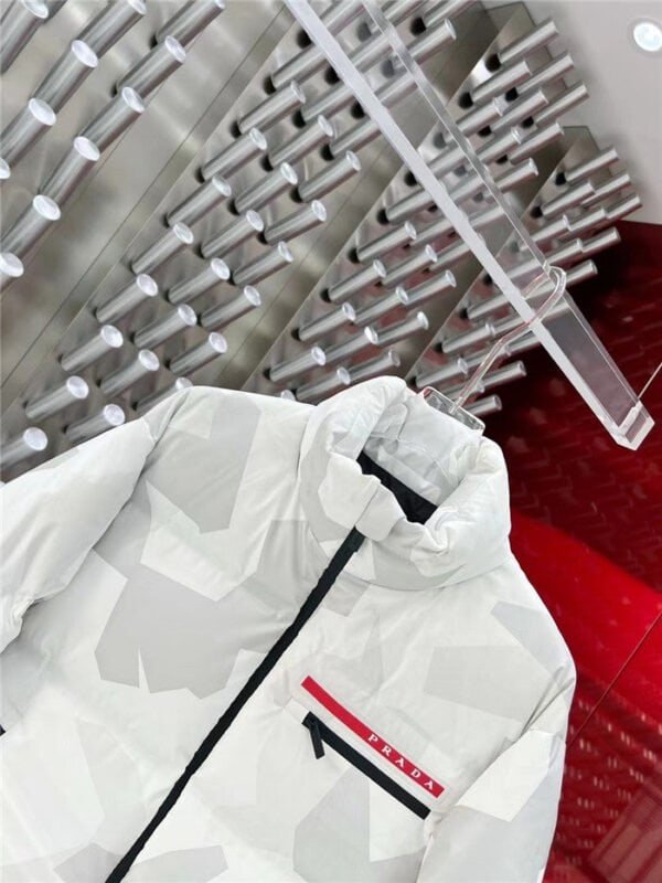 Best Prada Jecket - Image 4