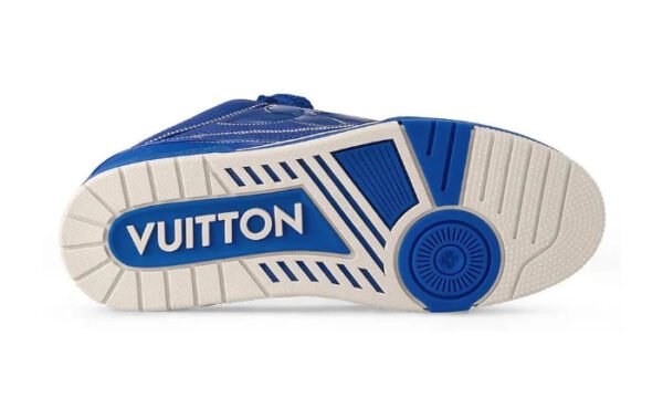 White Blue - Image 5