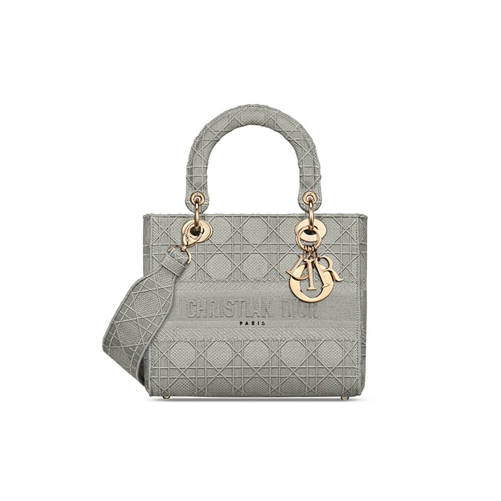 b9c9e64ca7d19e031f0c6ca10efde0a3.jpeg DIOR MEDIUM LADY D-LITE BAG - Image 1
