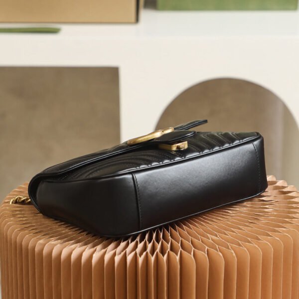 GG Marmont small matelasse shoulder bag - Image 7