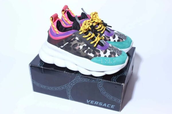 CHAIN REACTION - Image 6