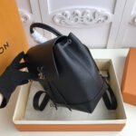 LV LOCKME BACKPACK - Image 4