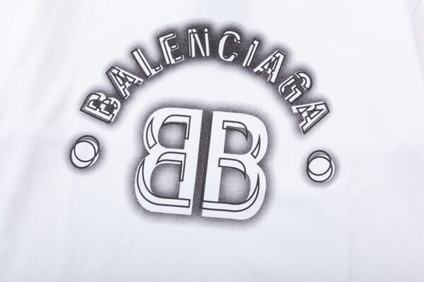 Best Balenciaga T-shirt - Image 6