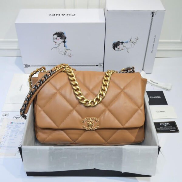 CHANEL 19 MAXI HANDBAG - Image 3