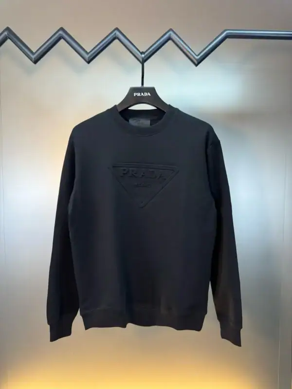 SS26 New Triangular 3D Embossed Logo Crewneck Sweatshirt – Stylish & Comfortable - Image 2