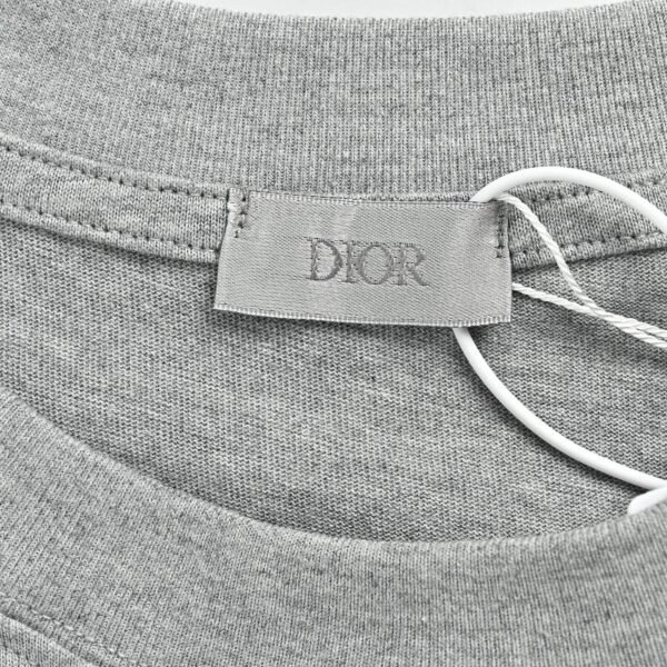 High Quality Dior T-shirt - Image 6