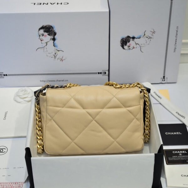 CHANEL 19 HANDBAG - Image 5