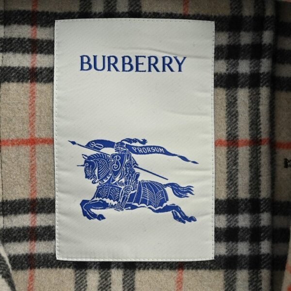 High Quality Burberry Jacket - Image 7