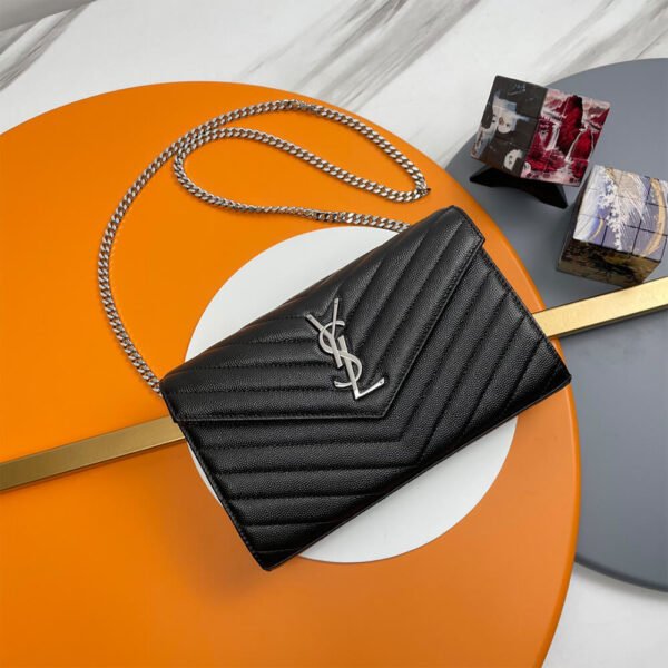 YSL classic cassandre chain wallet in grain de poudre leather - Image 3