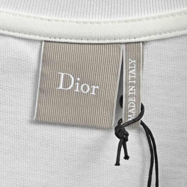 High Quality Dior T-shirt - Image 6