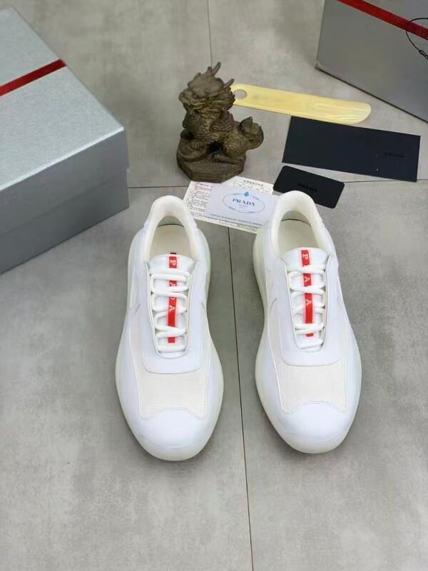 Red Gray - Image 2