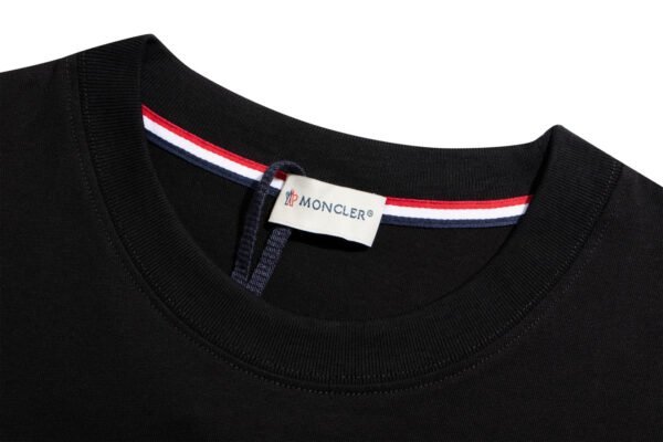 Best Moncler t-shirt - Image 6