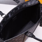 LV Sac Plat Horizontal Zippe - Image 7
