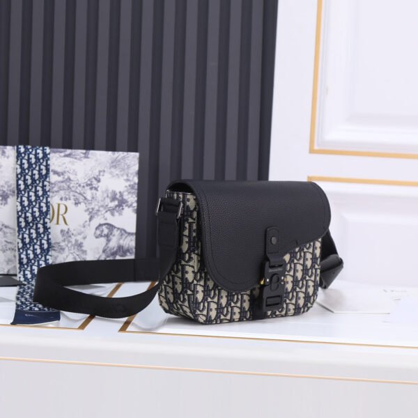 Premium Dior Bag - Image 3