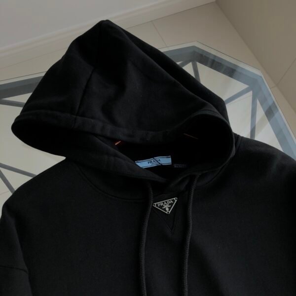 2025 Classic New Logo Patch Hoodie – High-End Quality & Timeless Design - Image 4