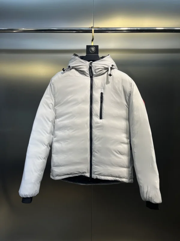Canada Goose DownJacket - Image 2
