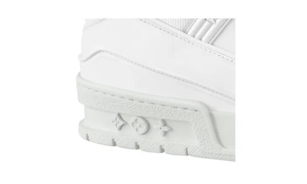 All White - Image 4