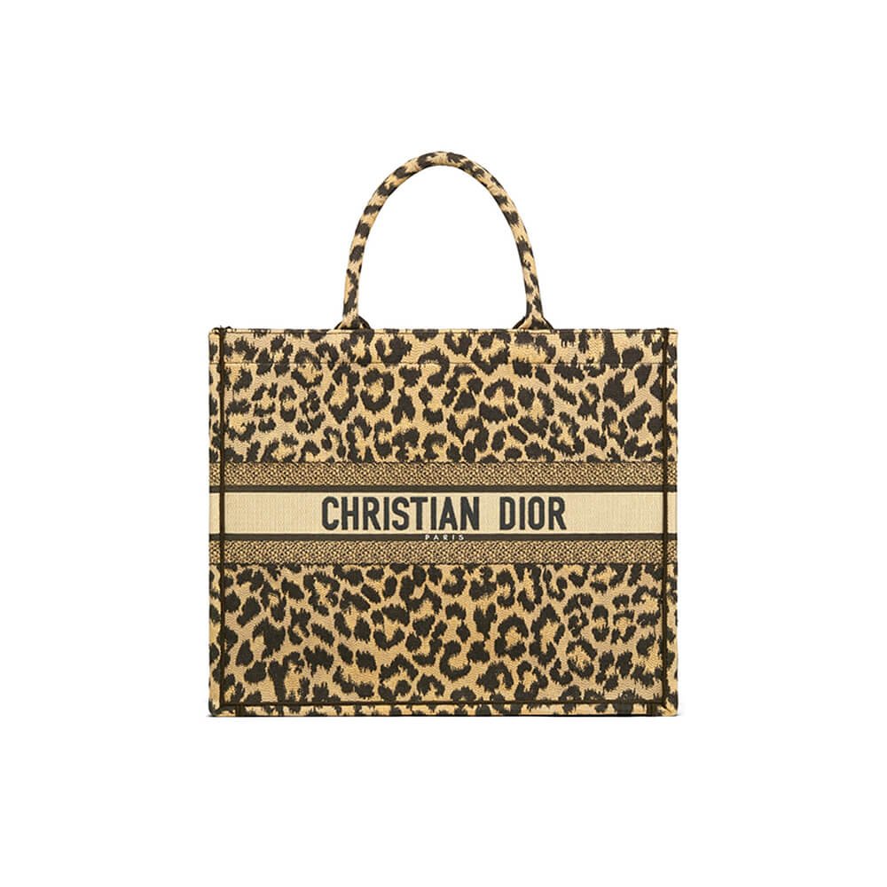 cb1afadc0feaa63029d19ac3932e2462.jpeg LARGE DIOR BOOK TOTE - Image 1