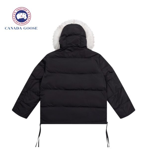 Canada Goose DownJacket - Image 3