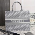 LARGE DIOR BOOK TOTE - Image 6