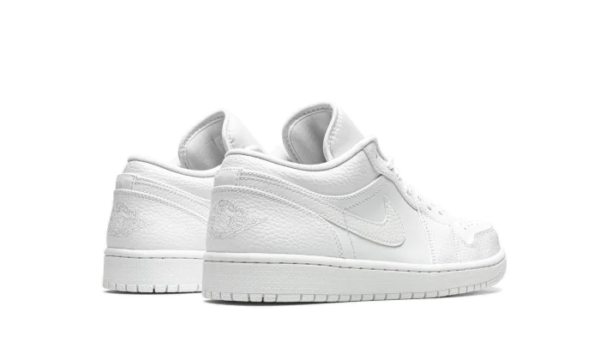 Triple White - Image 4