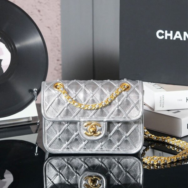 Chanel Mini Flap Bag(HIGH-END GRADE) - Image 3