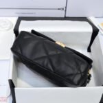 CHANEL 19 HANDBAG - Image 9