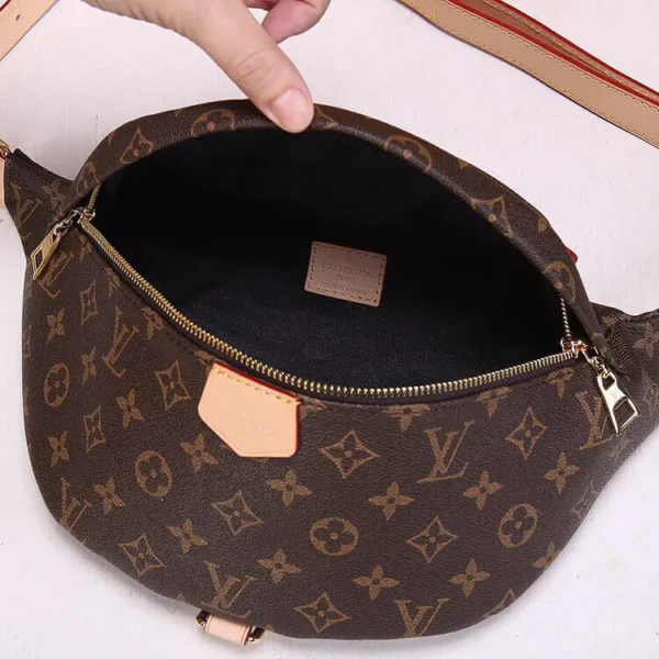 LV Bumbag - Image 6