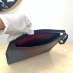 LV Pochette Voyage MM - Image 7
