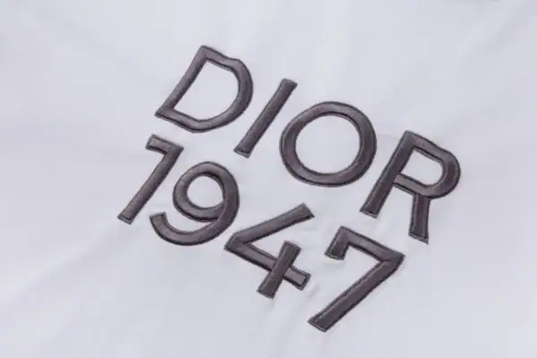 High Quality Dior T-shirt - Image 5